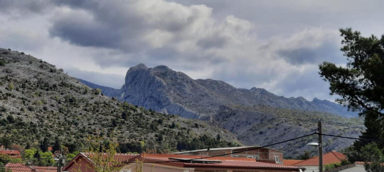 Apartmani Tinka Starigrad Paklenica Bagian luar foto