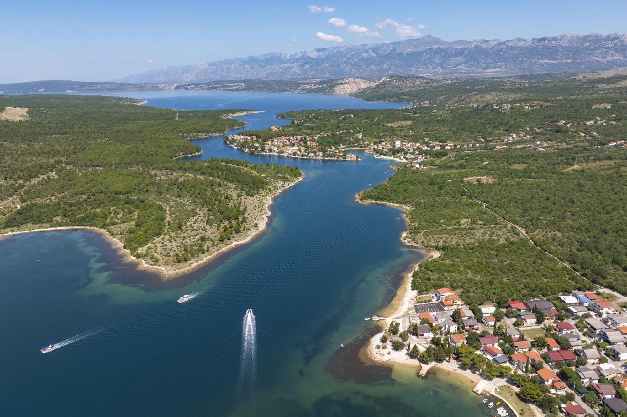Apartmani Tinka Starigrad Paklenica Bagian luar foto