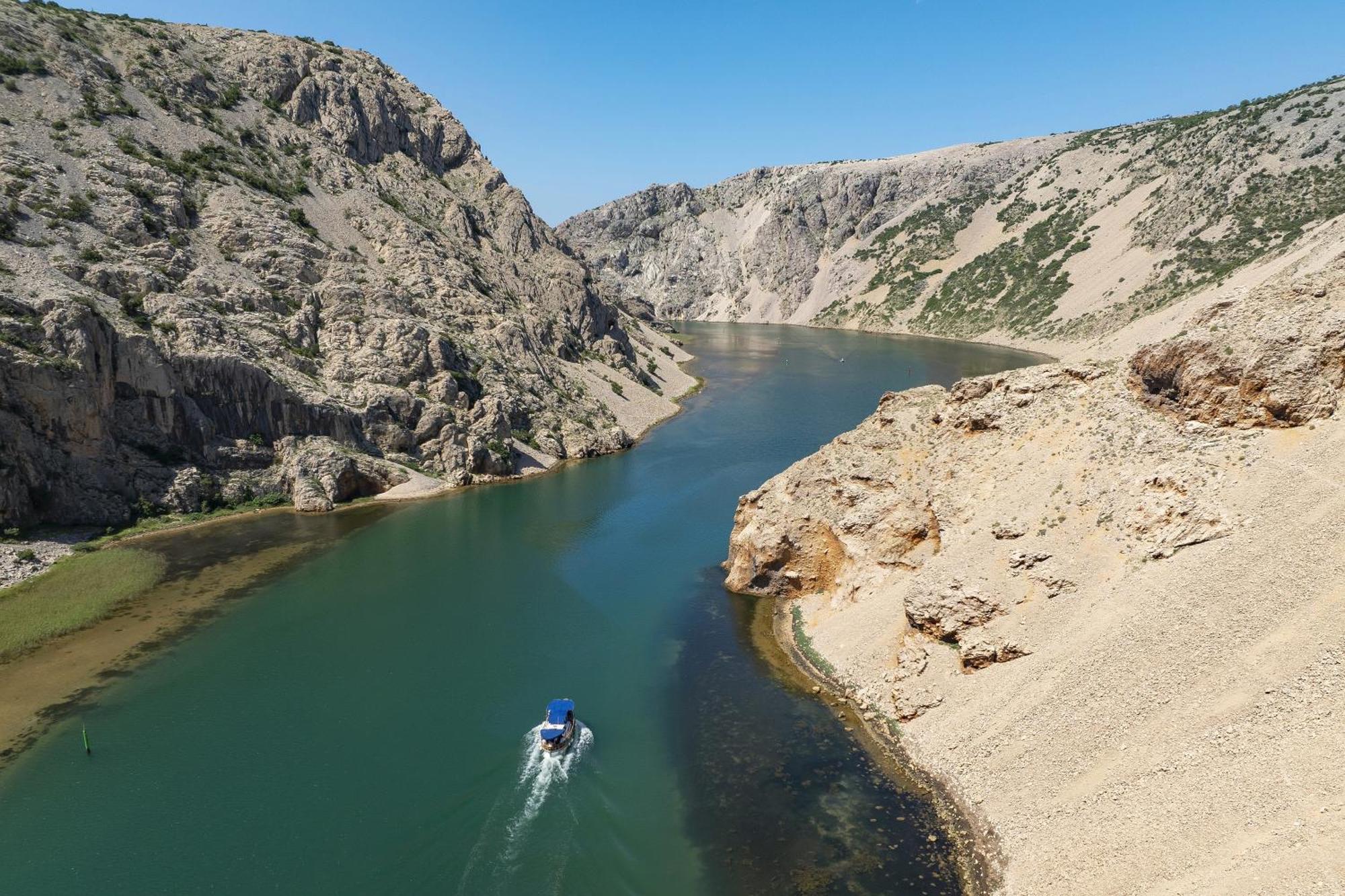 Apartmani Tinka Starigrad Paklenica Bagian luar foto